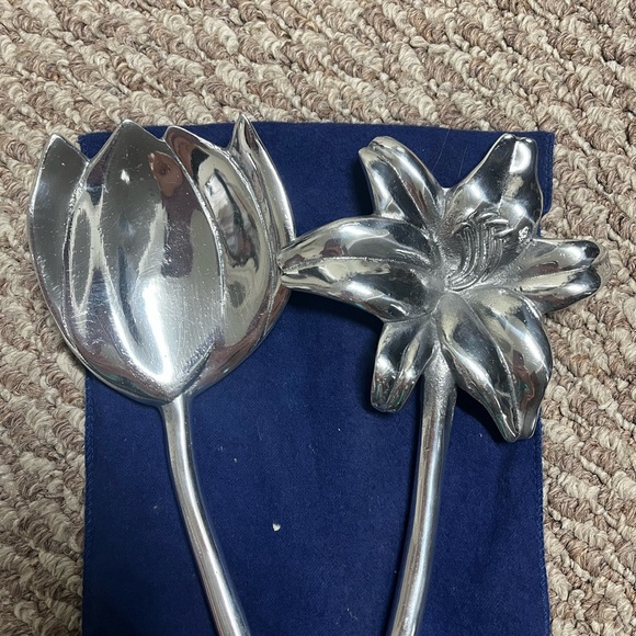 Mariposa Silver Vintage 1992 Tulip Floral Salad Server Spoon Set - Picture 4 of 6